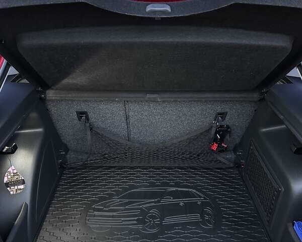 Красный Шкода Спейсбек, объемом двигателя 1.2 л и пробегом 50 тыс. км за 12000 $, фото 14 на Automoto.ua