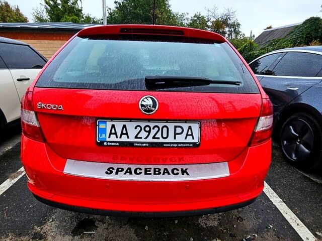 Шкода Спейсбек 2016 в Киеве на Automoto.ua Красный Шкода Спейсбек, объемом двигателя 1.2 л и пробегом 91 тыс. км за 9000 $, фото 2 на Automoto.ua