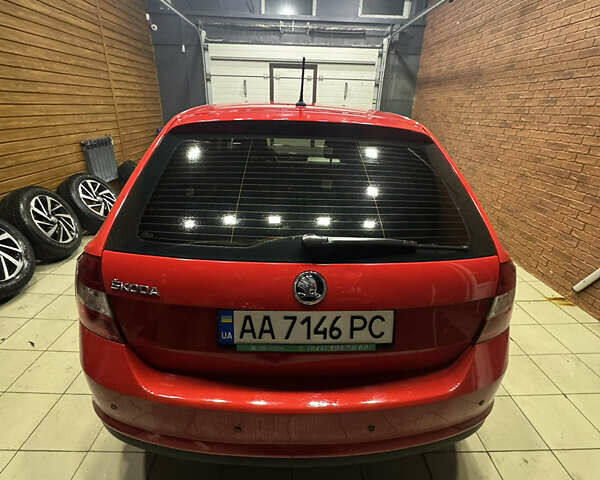 Червоний Шкода Спейсбек, об'ємом двигуна 1.2 л та пробігом 124 тис. км за 6000 $, фото 3 на Automoto.ua