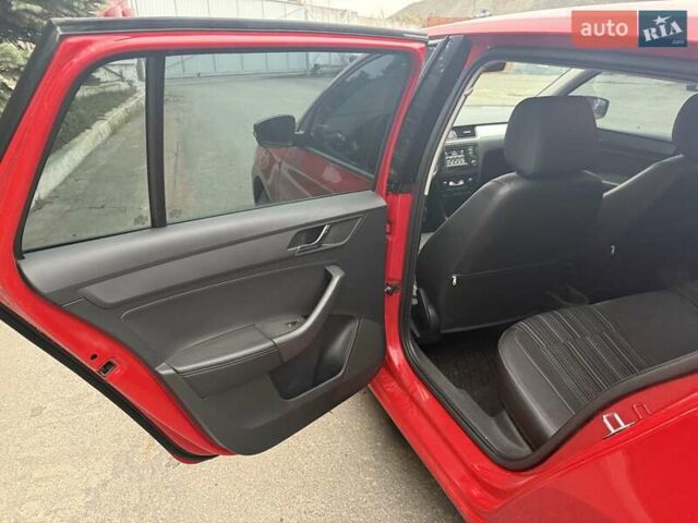 Красный Шкода Спейсбек, объемом двигателя 1.6 л и пробегом 354 тыс. км за 7000 $, фото 12 на Automoto.ua