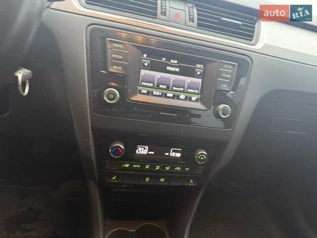 Красный Шкода Спейсбек, объемом двигателя 1.6 л и пробегом 354 тыс. км за 7000 $, фото 17 на Automoto.ua