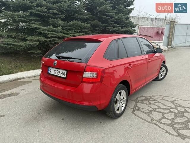 Красный Шкода Спейсбек, объемом двигателя 1.6 л и пробегом 354 тыс. км за 7000 $, фото 3 на Automoto.ua