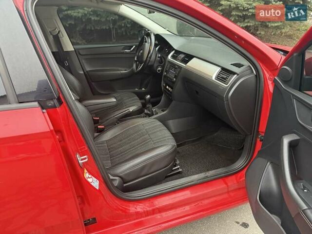 Красный Шкода Спейсбек, объемом двигателя 1.6 л и пробегом 354 тыс. км за 7000 $, фото 5 на Automoto.ua
