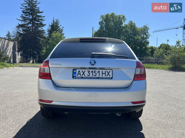 Серый Шкода Спейсбек, объемом двигателя 1.2 л и пробегом 110 тыс. км за 9500 $, фото 5 на Automoto.ua