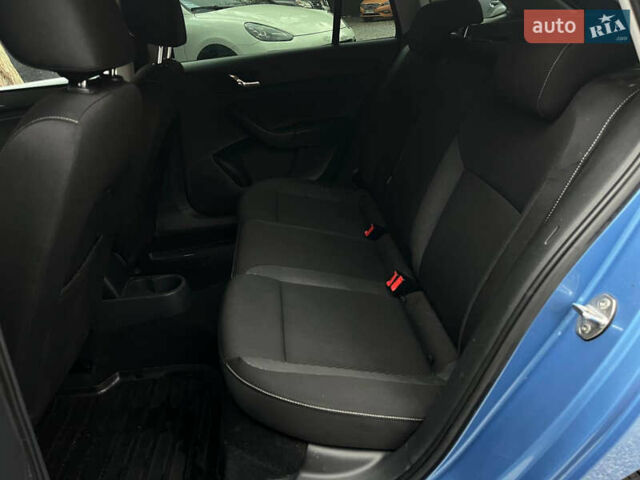 Синий Шкода Спейсбек, объемом двигателя 1.2 л и пробегом 173 тыс. км за 6300 $, фото 9 на Automoto.ua