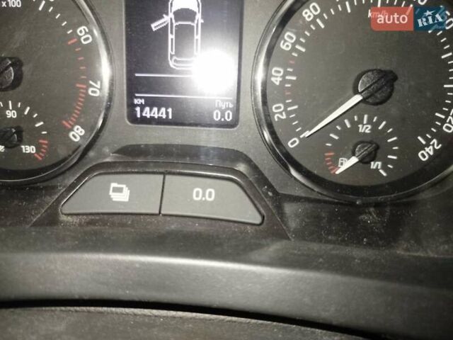Синий Шкода Спейсбек, объемом двигателя 1.2 л и пробегом 14 тыс. км за 11000 $, фото 3 на Automoto.ua
