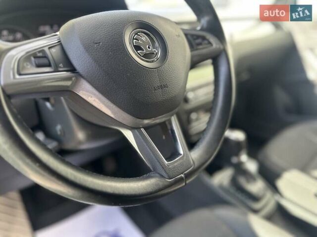 Синий Шкода Спейсбек, объемом двигателя 1.6 л и пробегом 116 тыс. км за 11500 $, фото 62 на Automoto.ua