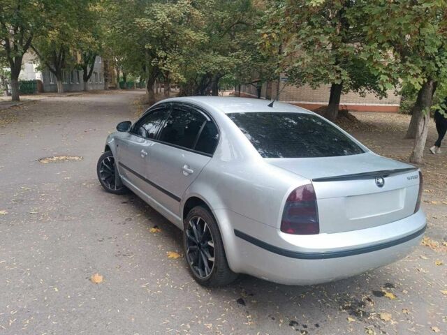 Білий Шкода Суперб, об'ємом двигуна 1.8 л та пробігом 220 тис. км за 5100 $, фото 2 на Automoto.ua
