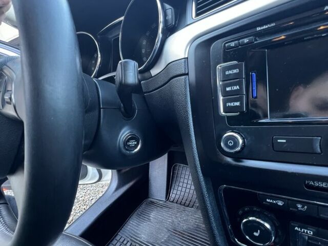 Белый Шкода Суперб, объемом двигателя 2 л и пробегом 317 тыс. км за 9800 $, фото 13 на Automoto.ua