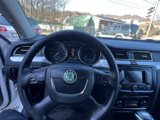 Белый Шкода Суперб, объемом двигателя 2 л и пробегом 317 тыс. км за 9800 $, фото 14 на Automoto.ua