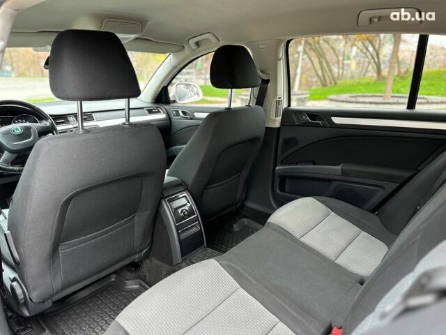 Белый Шкода Суперб, объемом двигателя 1.8 л и пробегом 230 тыс. км за 8190 $, фото 19 на Automoto.ua