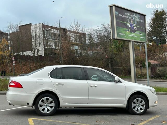 Белый Шкода Суперб, объемом двигателя 1.8 л и пробегом 230 тыс. км за 8190 $, фото 6 на Automoto.ua