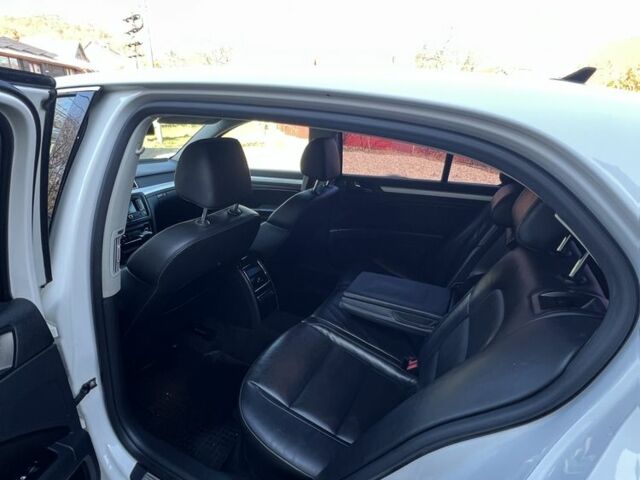 Белый Шкода Суперб, объемом двигателя 2 л и пробегом 317 тыс. км за 9800 $, фото 5 на Automoto.ua