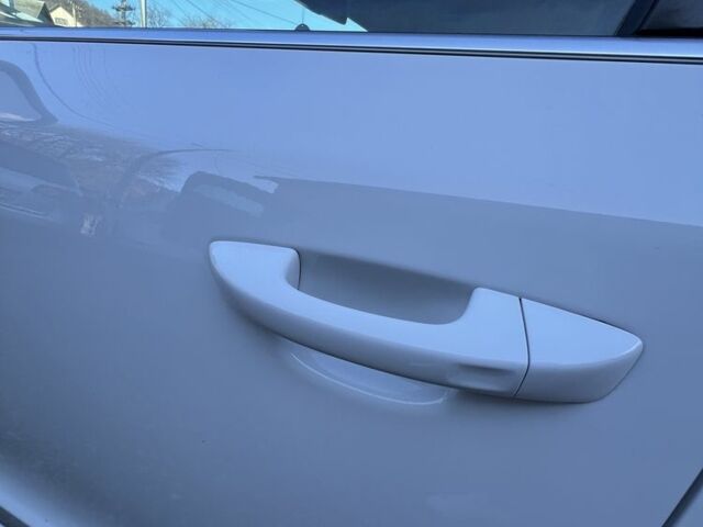 Белый Шкода Суперб, объемом двигателя 2 л и пробегом 317 тыс. км за 9800 $, фото 12 на Automoto.ua