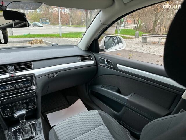 Белый Шкода Суперб, объемом двигателя 1.8 л и пробегом 230 тыс. км за 8190 $, фото 27 на Automoto.ua