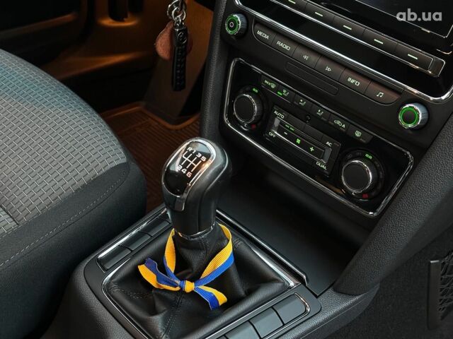 Белый Шкода Суперб, объемом двигателя 1.8 л и пробегом 109 тыс. км за 10990 $, фото 20 на Automoto.ua