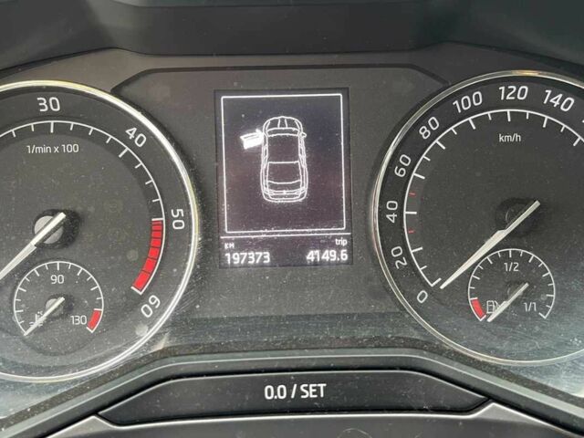 Белый Шкода Суперб, объемом двигателя 0 л и пробегом 197 тыс. км за 14999 $, фото 17 на Automoto.ua