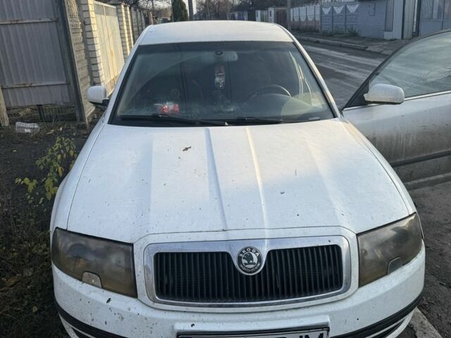 Белый Шкода Суперб, объемом двигателя 1.9 л и пробегом 349 тыс. км за 1372 $, фото 3 на Automoto.ua