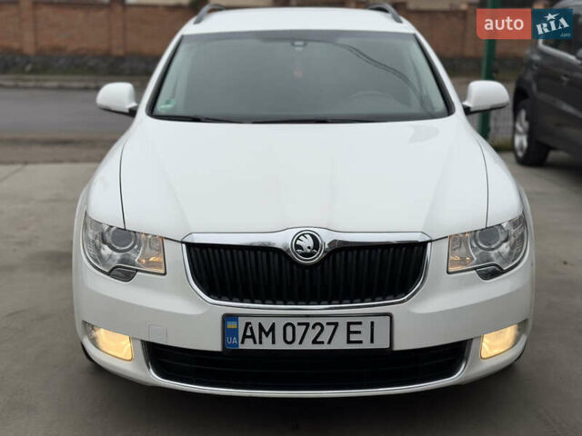 Белый Шкода Суперб, объемом двигателя 2 л и пробегом 304 тыс. км за 7999 $, фото 8 на Automoto.ua