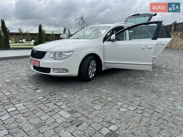 Белый Шкода Суперб, объемом двигателя 2 л и пробегом 258 тыс. км за 9999 $, фото 20 на Automoto.ua