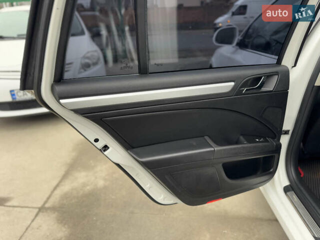 Белый Шкода Суперб, объемом двигателя 2 л и пробегом 304 тыс. км за 7999 $, фото 29 на Automoto.ua