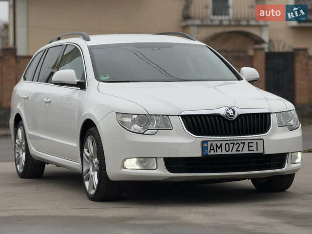 Белый Шкода Суперб, объемом двигателя 2 л и пробегом 304 тыс. км за 7999 $, фото 6 на Automoto.ua