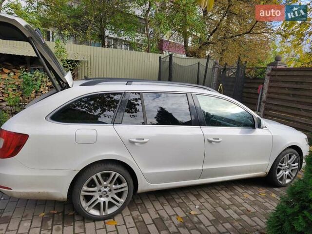Белый Шкода Суперб, объемом двигателя 2 л и пробегом 303 тыс. км за 7300 $, фото 3 на Automoto.ua