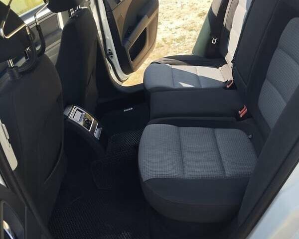 Білий Шкода Суперб, об'ємом двигуна 2 л та пробігом 259 тис. км за 10200 $, фото 17 на Automoto.ua