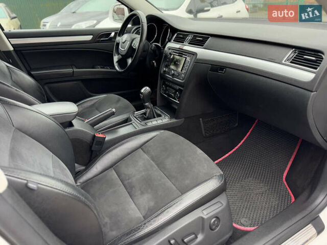 Белый Шкода Суперб, объемом двигателя 2 л и пробегом 304 тыс. км за 7999 $, фото 34 на Automoto.ua