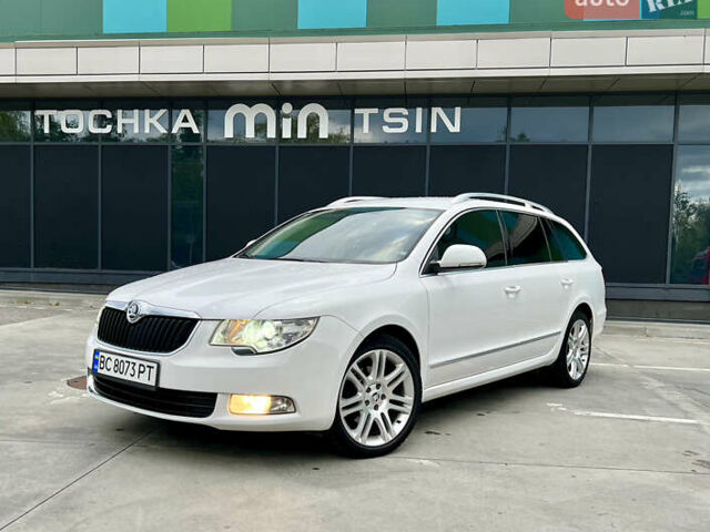 Белый Шкода Суперб, объемом двигателя 1.97 л и пробегом 311 тыс. км за 9800 $, фото 1 на Automoto.ua