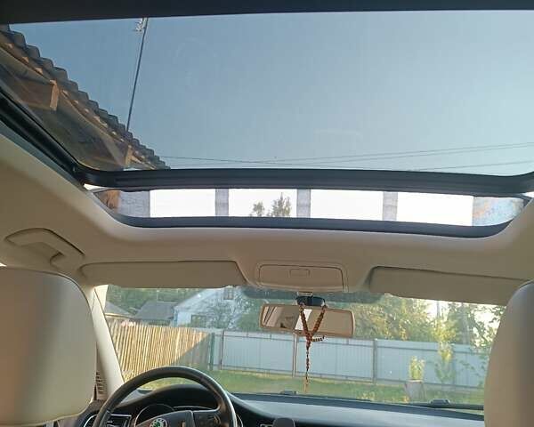 Белый Шкода Суперб, объемом двигателя 1.97 л и пробегом 295 тыс. км за 9100 $, фото 4 на Automoto.ua