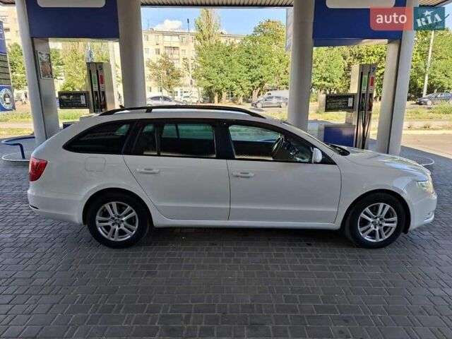 Белый Шкода Суперб, объемом двигателя 1.97 л и пробегом 219 тыс. км за 8900 $, фото 5 на Automoto.ua