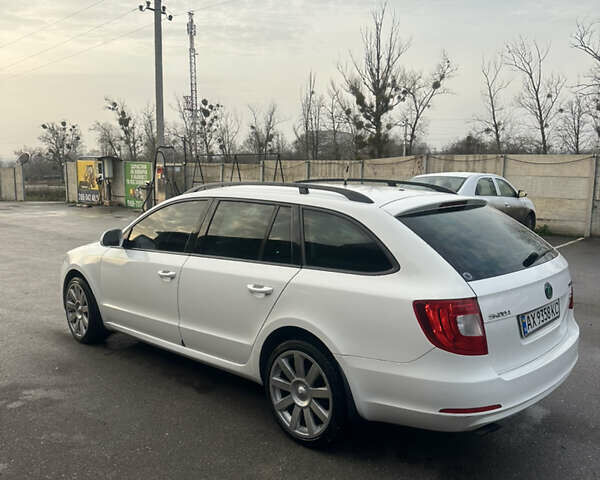 Белый Шкода Суперб, объемом двигателя 1.4 л и пробегом 178 тыс. км за 8000 $, фото 4 на Automoto.ua