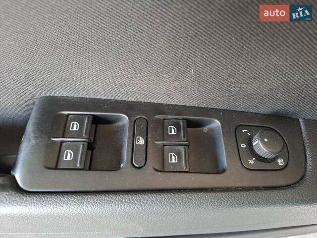 Белый Шкода Суперб, объемом двигателя 1.97 л и пробегом 219 тыс. км за 8900 $, фото 23 на Automoto.ua