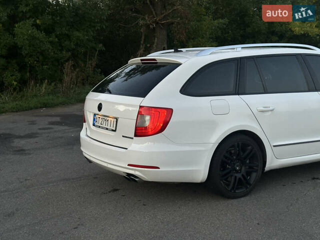 Белый Шкода Суперб, объемом двигателя 3.58 л и пробегом 315 тыс. км за 9900 $, фото 5 на Automoto.ua