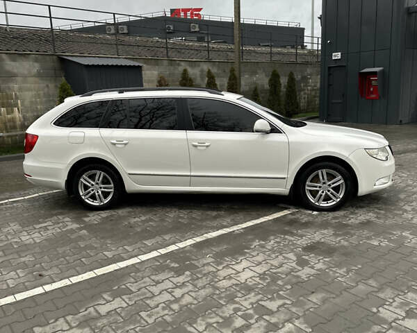 Белый Шкода Суперб, объемом двигателя 2 л и пробегом 291 тыс. км за 9400 $, фото 3 на Automoto.ua