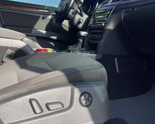 Белый Шкода Суперб, объемом двигателя 2 л и пробегом 390 тыс. км за 7799 $, фото 6 на Automoto.ua