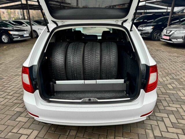 Белый Шкода Суперб, объемом двигателя 1.8 л и пробегом 111 тыс. км за 10000 $, фото 7 на Automoto.ua