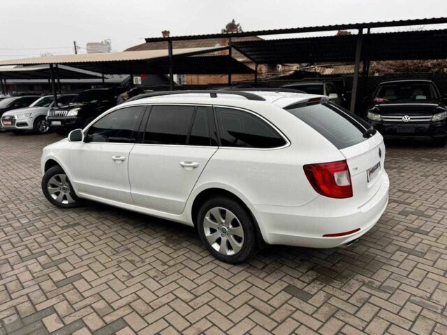 Белый Шкода Суперб, объемом двигателя 1.8 л и пробегом 111 тыс. км за 10000 $, фото 5 на Automoto.ua