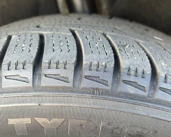 Белый Шкода Суперб, объемом двигателя 2 л и пробегом 390 тыс. км за 7799 $, фото 9 на Automoto.ua