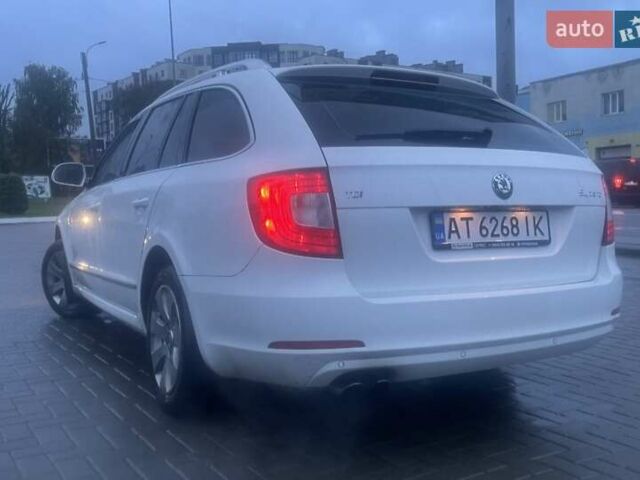 Белый Шкода Суперб, объемом двигателя 2 л и пробегом 390 тыс. км за 7799 $, фото 2 на Automoto.ua