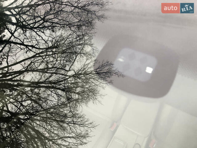 Белый Шкода Суперб, объемом двигателя 1.6 л и пробегом 242 тыс. км за 9800 $, фото 35 на Automoto.ua