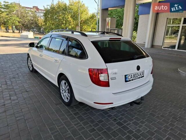 Белый Шкода Суперб, объемом двигателя 1.97 л и пробегом 219 тыс. км за 8900 $, фото 10 на Automoto.ua