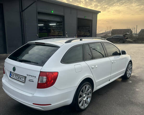 Белый Шкода Суперб, объемом двигателя 1.4 л и пробегом 178 тыс. км за 8000 $, фото 6 на Automoto.ua