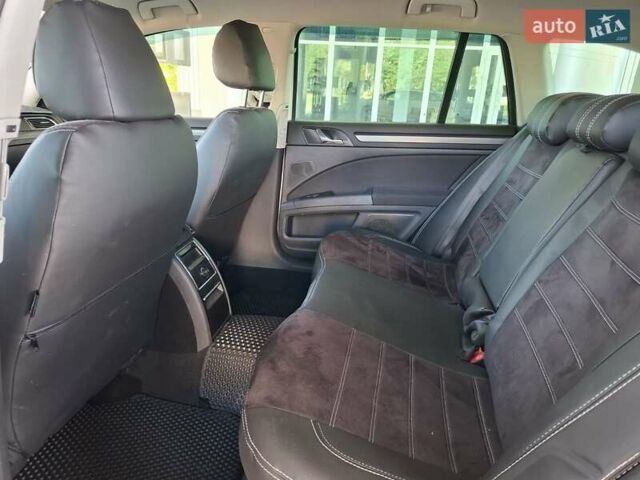 Белый Шкода Суперб, объемом двигателя 1.97 л и пробегом 219 тыс. км за 8900 $, фото 15 на Automoto.ua