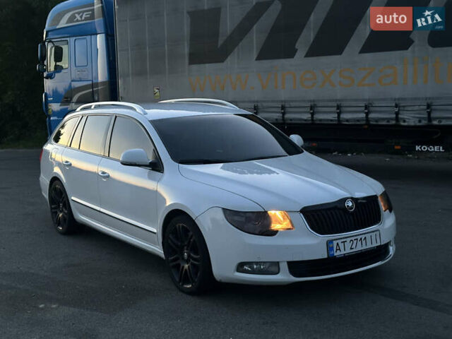 Белый Шкода Суперб, объемом двигателя 3.58 л и пробегом 315 тыс. км за 9900 $, фото 9 на Automoto.ua