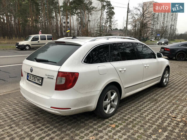 Белый Шкода Суперб, объемом двигателя 1.6 л и пробегом 242 тыс. км за 9800 $, фото 5 на Automoto.ua