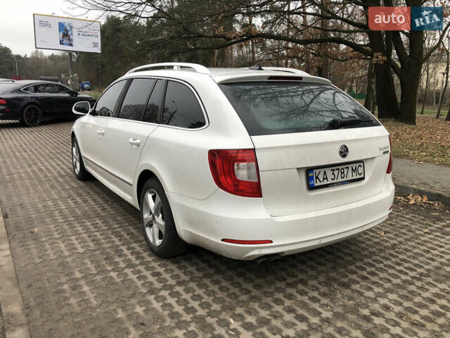 Белый Шкода Суперб, объемом двигателя 1.6 л и пробегом 242 тыс. км за 9800 $, фото 3 на Automoto.ua