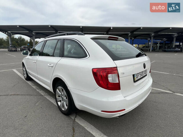Белый Шкода Суперб, объемом двигателя 1.8 л и пробегом 241 тыс. км за 7300 $, фото 4 на Automoto.ua