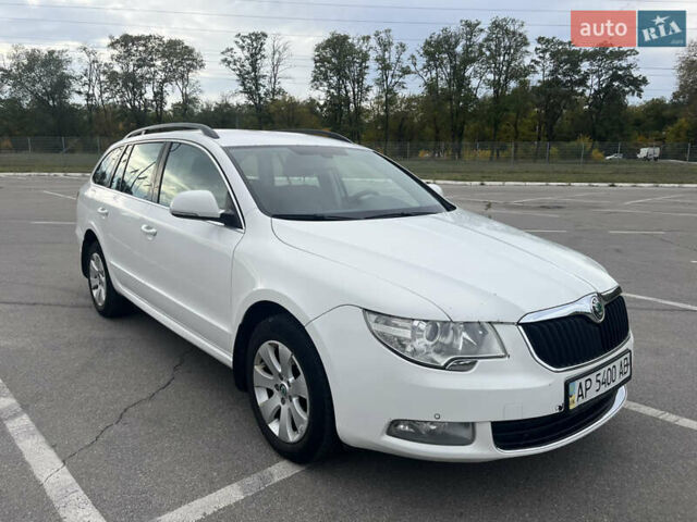 Белый Шкода Суперб, объемом двигателя 1.8 л и пробегом 241 тыс. км за 7300 $, фото 7 на Automoto.ua